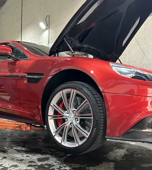 Mercedes Battery Replacement in Dubai - iTyreCare