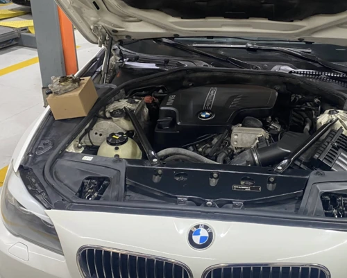BMW Battery Replacement in Dubai - iTyreCare