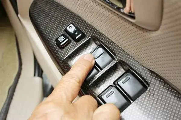 Car door window button not working - power window switch inspection at iTyreCare Dubai