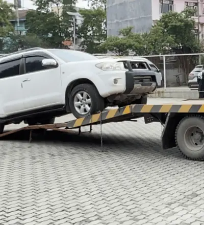 Car Towing Service Dubai - iTyreCare