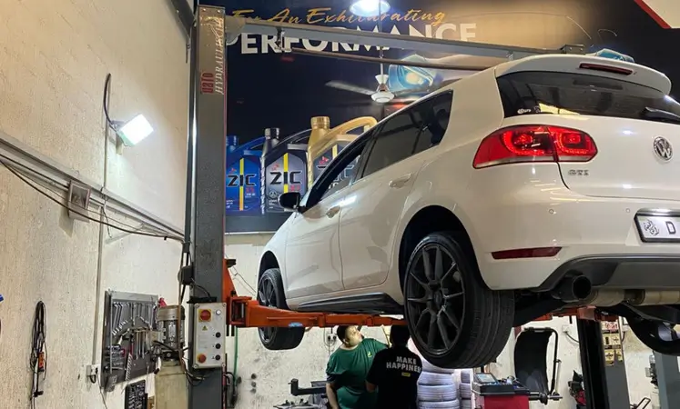 How to diagnose why your car pulls to one side — 5-step test