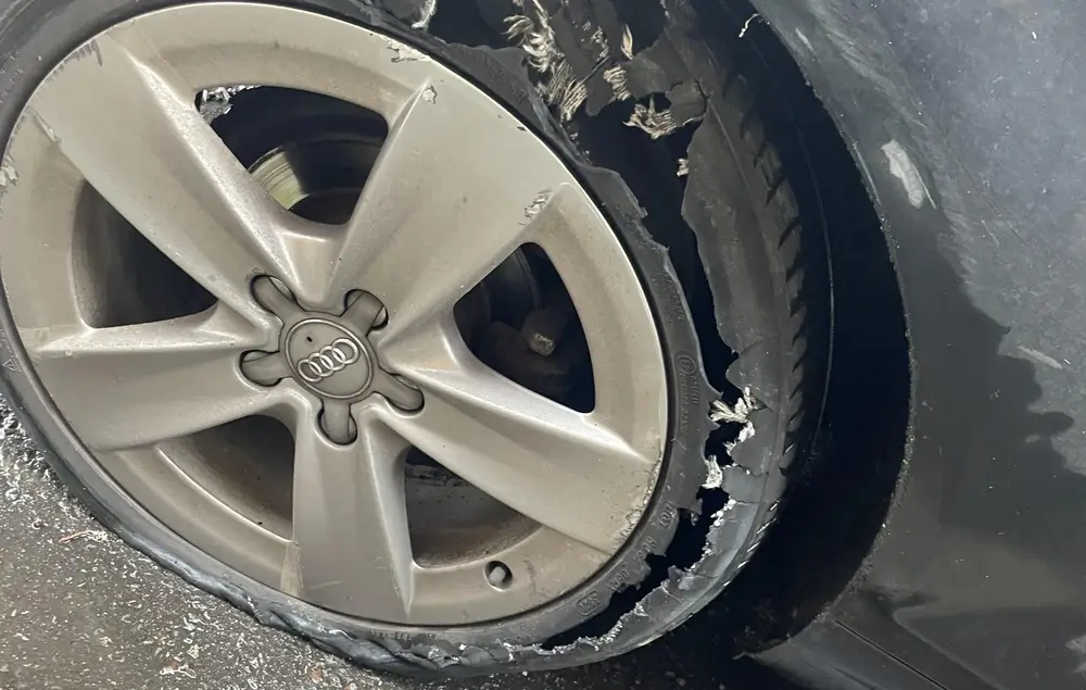Tyre blowout while driving - the one reaction that keeps you safe
